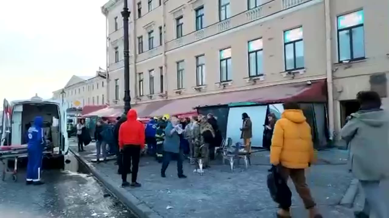 Die ersten Aufnahmen vom Ort der Explosion in St. Petersburg 3