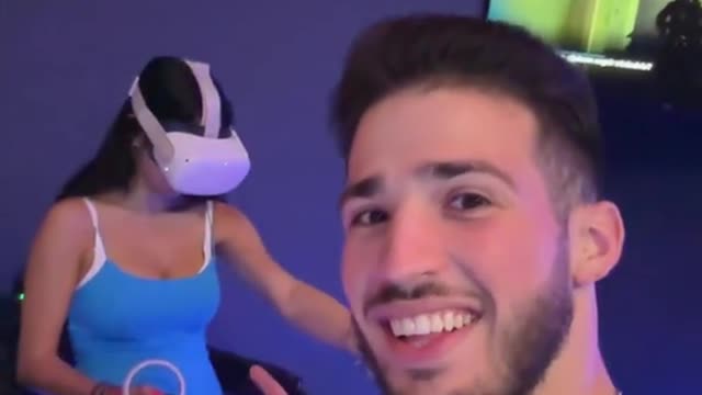 Miel fait qu’insulter pendant le jeu 😂😂