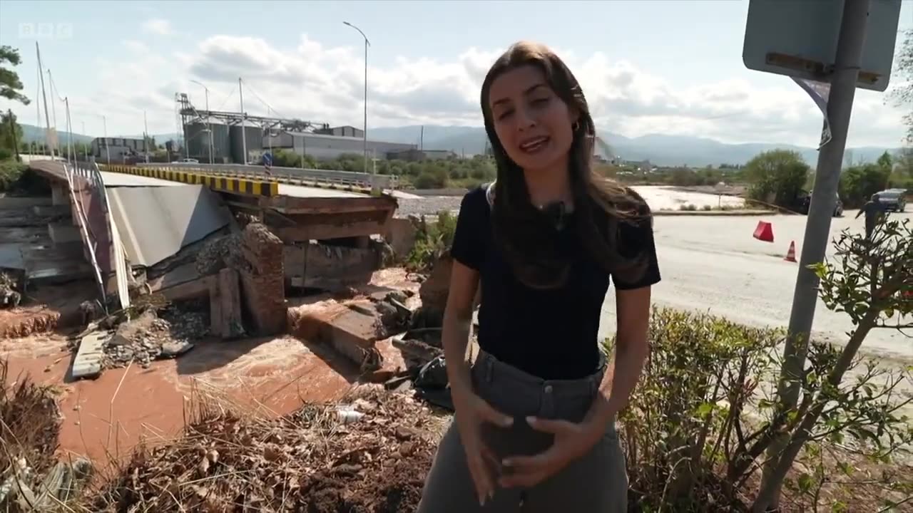 Hundreds stranded without food in Greece floods -#BBC News