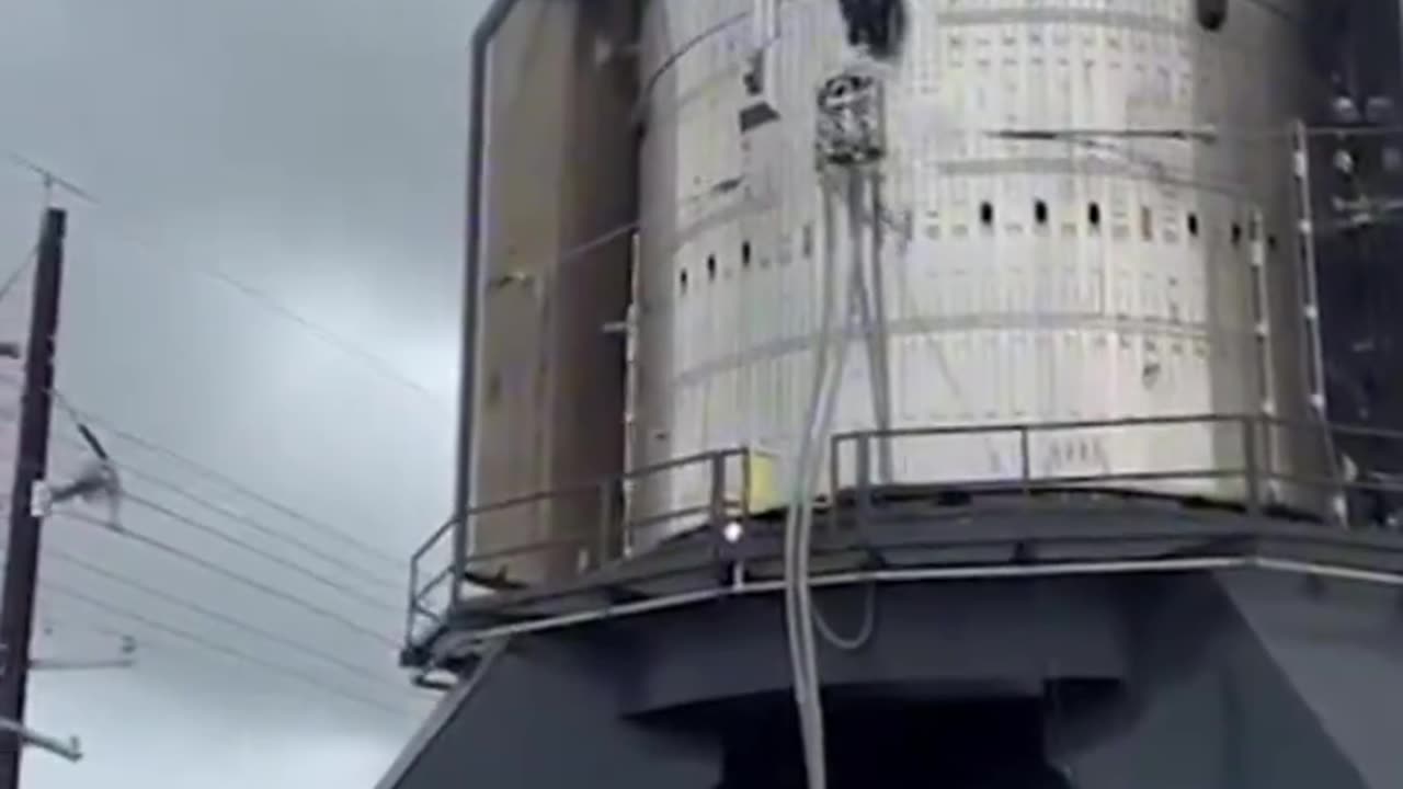 31-year-old ame across SpaceX 's Starship being slowly rolled along the road near Starbase Texas