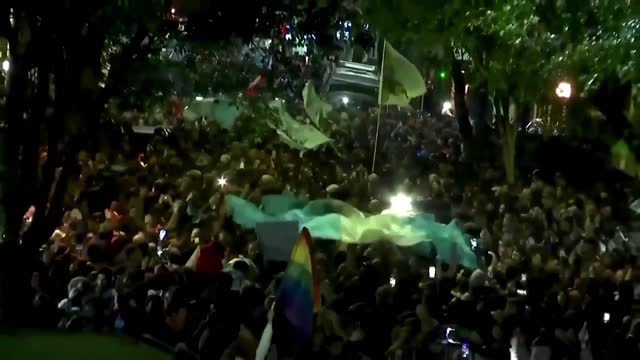 Vice president Kirchner's corruption trial divides Argentina