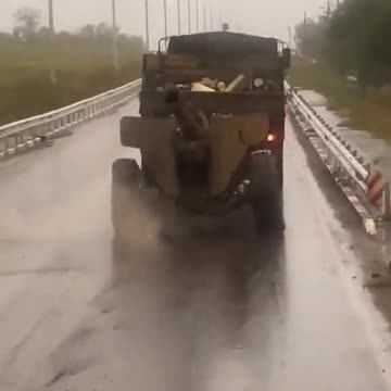 Kiev's M-46 gun has developed a flat tire.