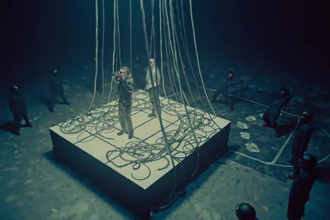 Daddy Yankee x Bad Bunny - X ltima Vez Official Videop5
