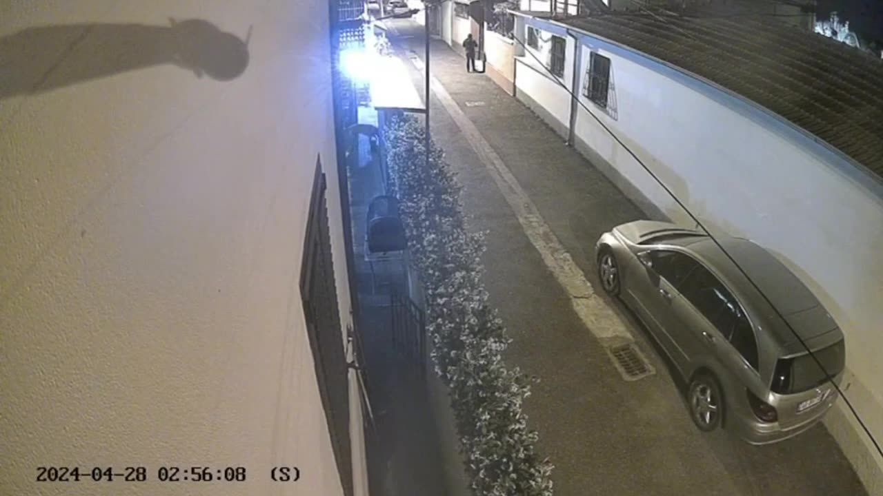 Momenti kur autori i vendos tritol banesës së gjyqtarit në Shkodër