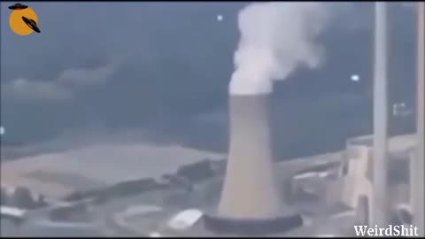 OPPENHEIMER’S NUCLEAR BOMB GOT ATTENTION OF ALIENS WORRIED WE WILL DESTROY THE EARTH