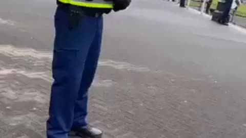 NZ Police Officers narrow minded Views Just a GobShite