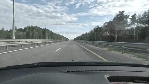 Пейзаж трассы М-11 до Санкт-Петербурга