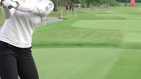 Great shot #golf #golfer #professional #athlete #great #shot #hit #swing #green #fairway #nice #cool
