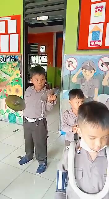 Children learning marching band