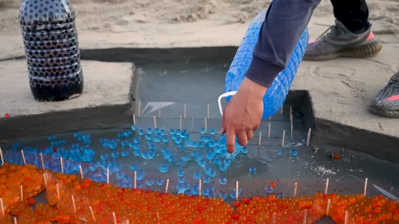 How to make Rainbow Halloween Pumpkins with Orbeez, Big Fanta,Coca Cola vs Mentos and Popular Sodas9