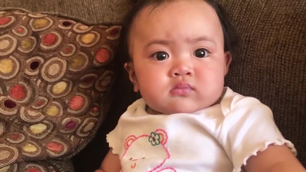 Try Not to Laugh - Funniest Twin Babies Moments