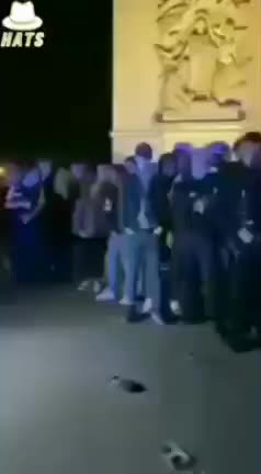 Police in France decide to stand with the people.