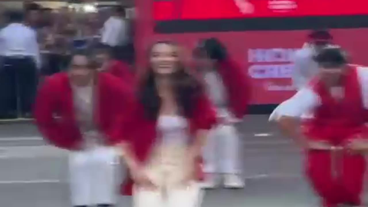 Actress Marian Viral Dance Moves