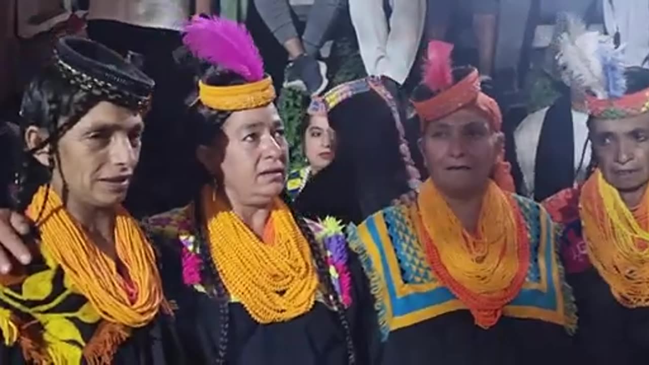 fun kalash festival full dance enjoy #naziamalik #chitral #kalash