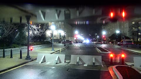 0672USCG00K25SouthBarricadeInbound_2021-01-05_18h57min12s017ms.mp4