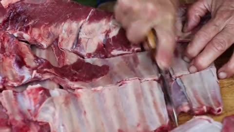 How To Cook Red Meat Stew With Beef Ribs And Onion Sauce In A Beautiful Thatched House