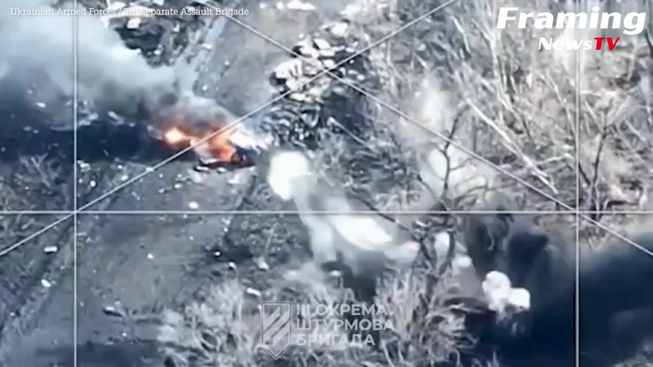 Tank lapis baja Ukraina meledak dalam serangan rudal Rusia