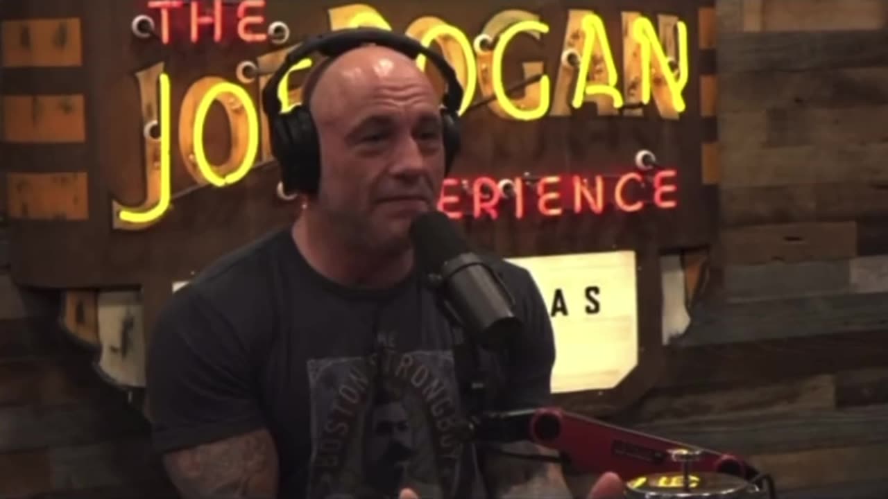 Joe Rogan - Trump Being Indicted again are the Actions of a Banana Republic