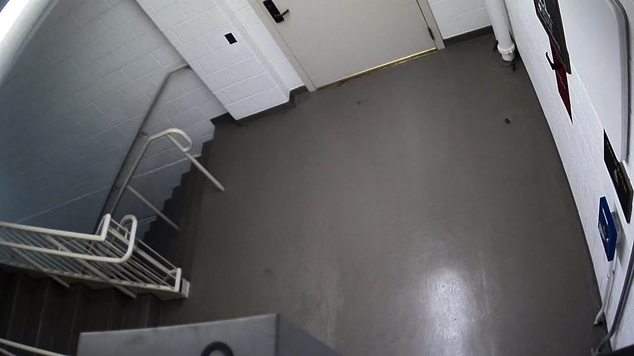 7041CVCLLStair6_2021-01-06_10h52min52s050ms.mp4