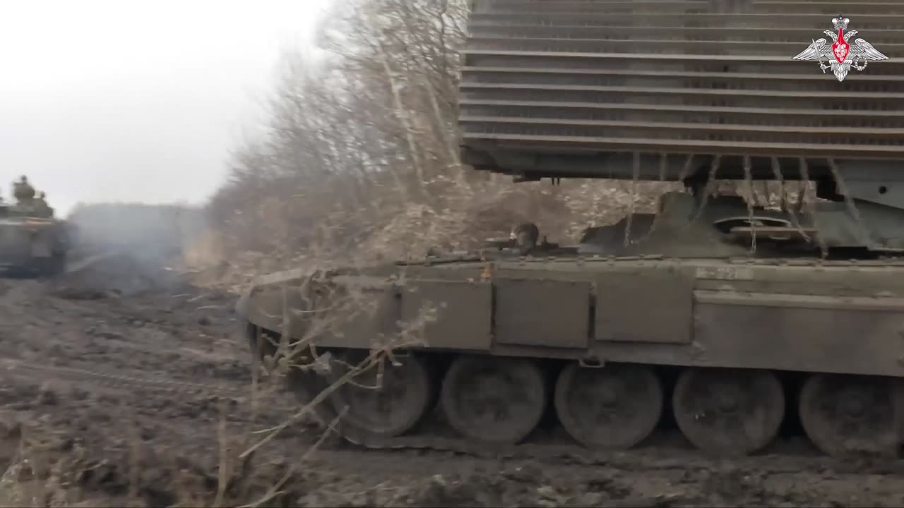 TOS-1A Solntsepyok flamethrowers destroy fortified strongholds and dugout