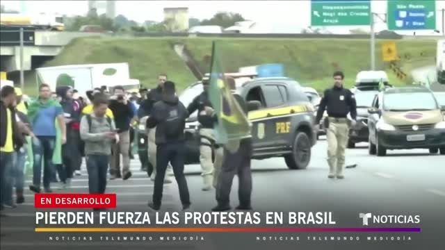 Pierden fuerza las protestas contra los resultados electorales en Brasil | Noticias Telemundo