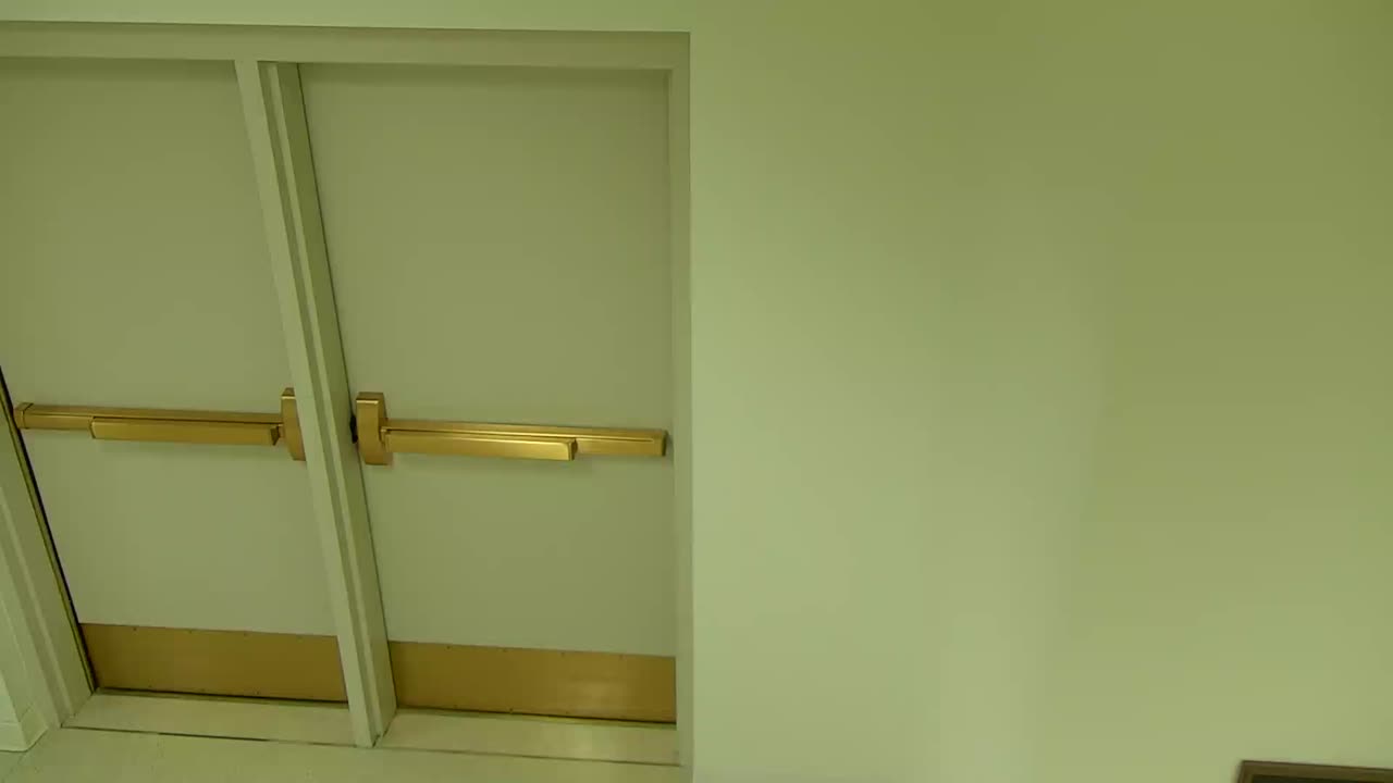 7083CVCLLSVC213_2021-01-06_03h40min00s497ms.mp4