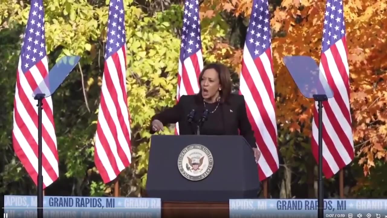 @KamalaHarris đang phát điên, sau khi chửi bới người quản lý chiến dịch của mình 🤣🤣🤣🤣🤣