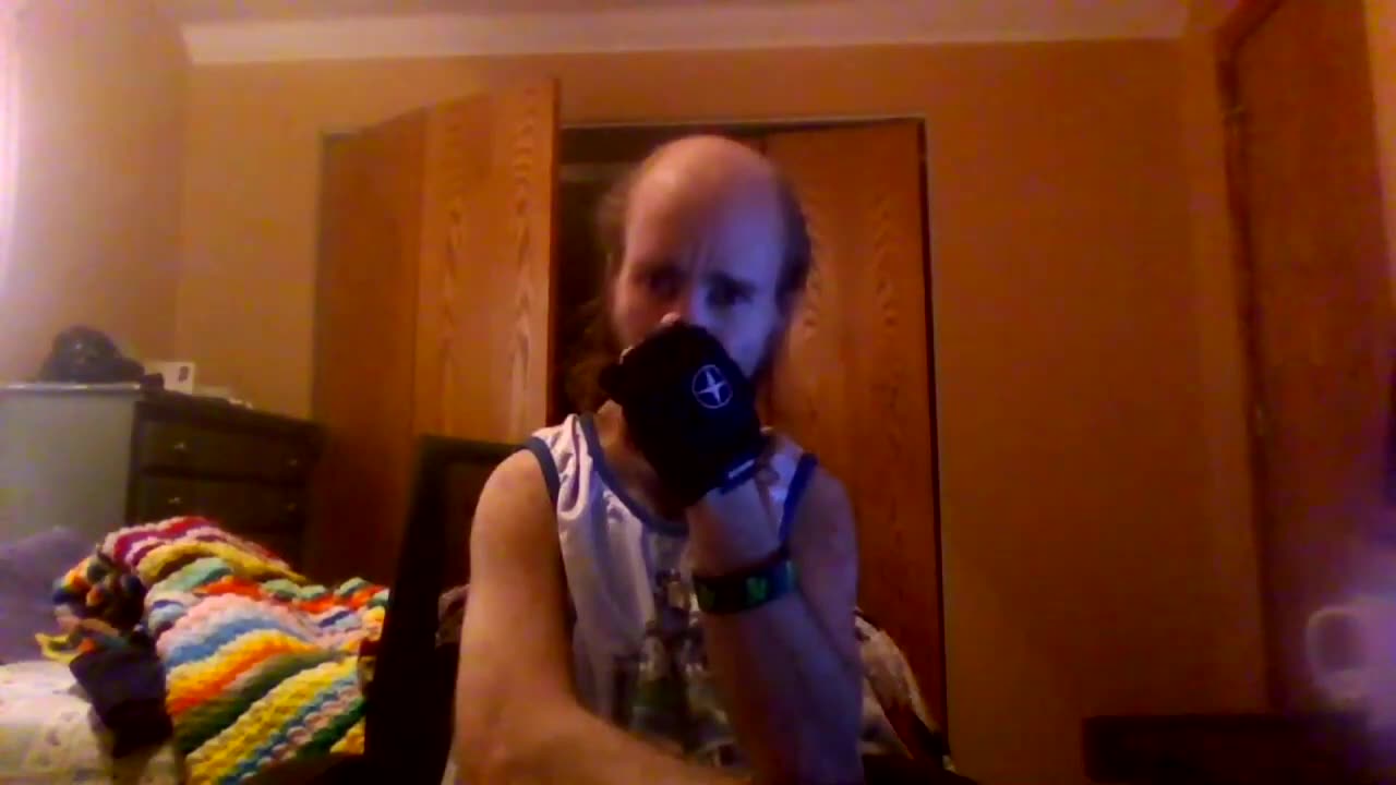 [Cyraxx Youtube 2021-4-8] i0dk what to do anymore ..............