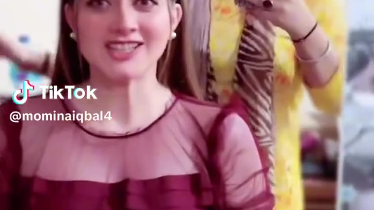 momina iqbal