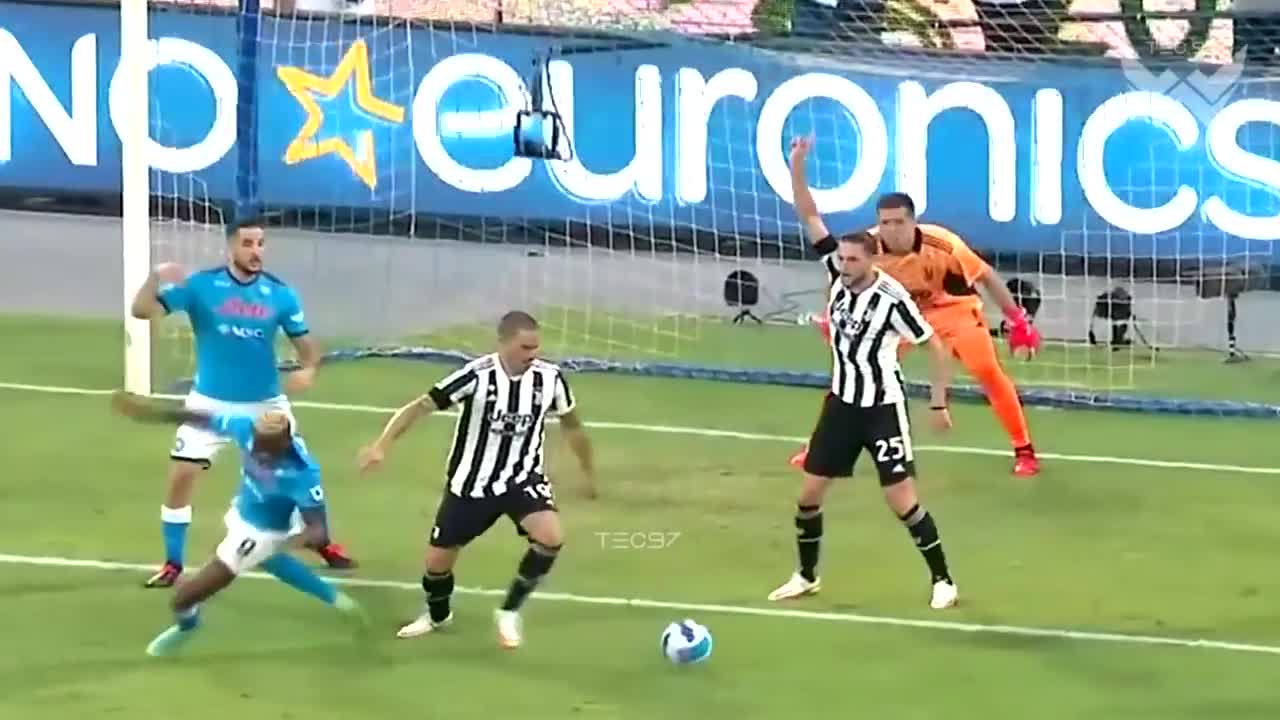 Dive into the world of football๐๐๐