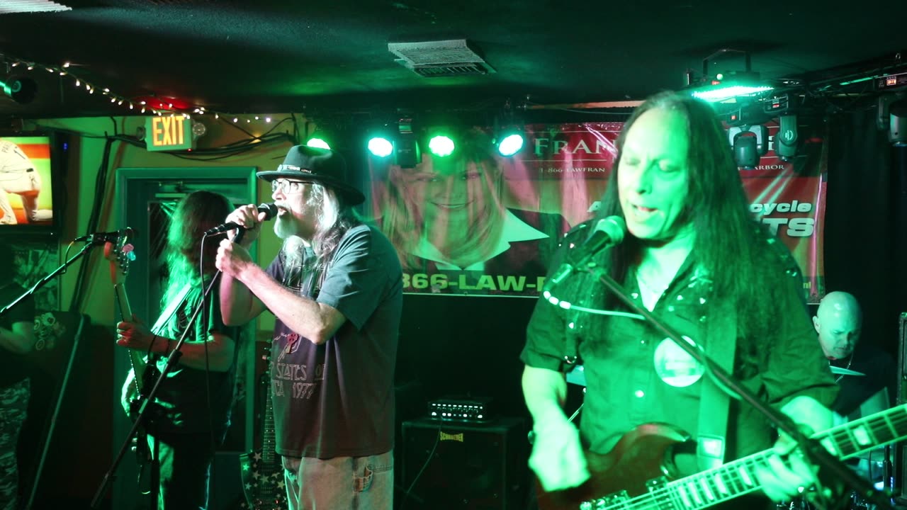 Behind The Wall of Sleep (Black Sabbath cover, live at Mr. Joe's)