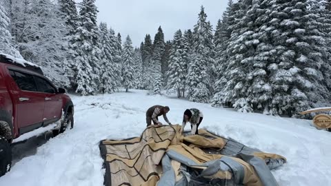 Cozy tent camp ⛺️ with stove in a blizzard 🥶