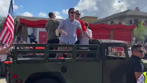 WATCH: Cops Move In as Beer Can Hits Ted Cruz at Astros Parade