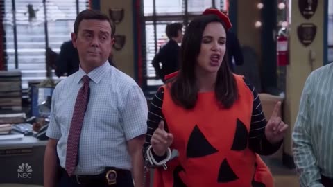 Cheddar Ruins The First Heist | Brooklyn 99 Season 7 Episode 11 | Valloweaster
