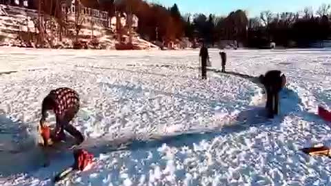 Amazing spinning ice