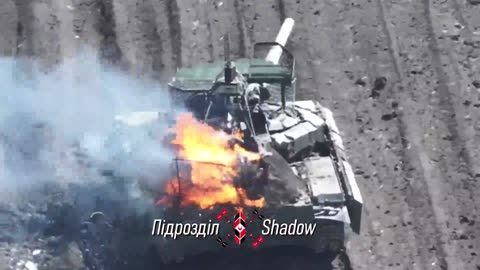 Another Russian Tank is Set Alight(Incredible Footage)