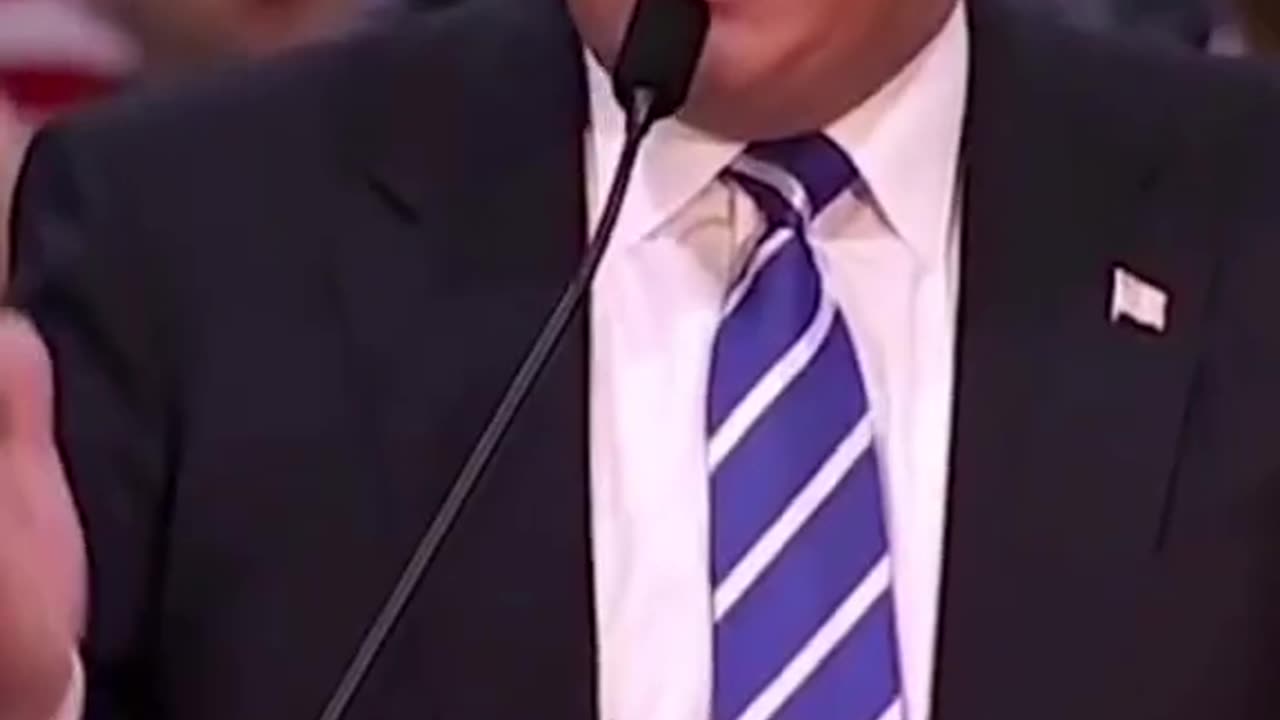 Donald Trump singing Senorita 😂🤙