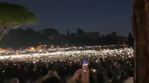 Large protests in Rome against lockdowns.