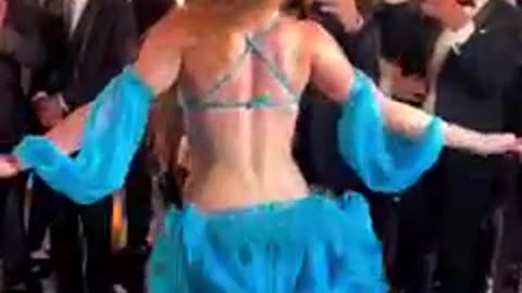 Super hot belly dance