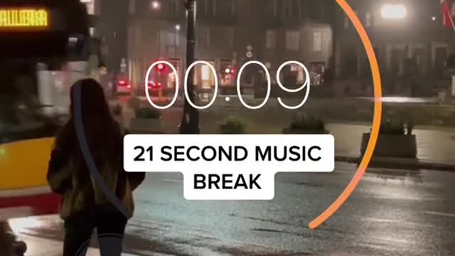 21 second music break