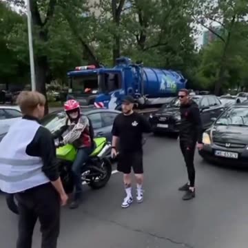 „Czerwona proszkowa gaśnica” przeciwko „klimatycznym” awanturnikom