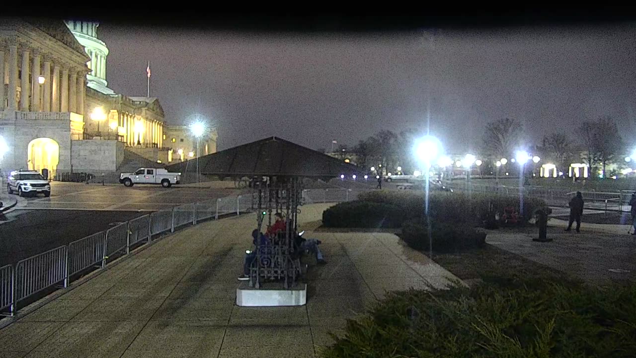 0675USCG00HousePlaza_2021-01-06_06h47min36s837ms.mp4