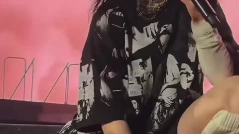Billie Eilish Amercan Singer Liv Concert Short