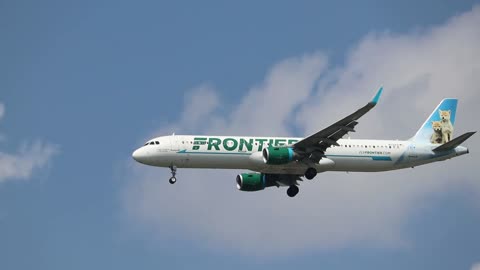 Airbus A321 operating as Frontier Flt 15 arriving at St Louis Lambert Intl - STL