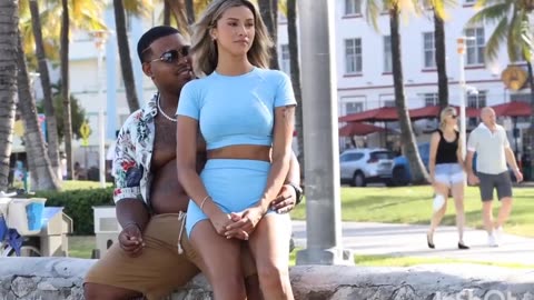 Sexy girl Setting on Man lap 😂