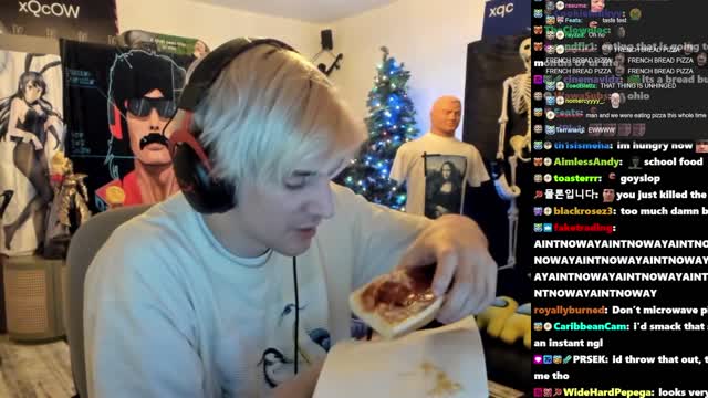 xQc Pizza Bread Taste Test