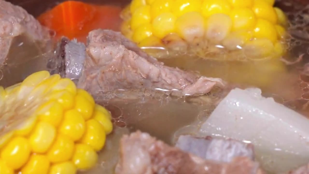 Easy to make Corn, radish and beef ribs soup