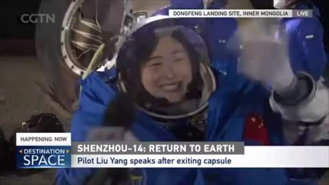 Liu Yang gets out of the re-entry module