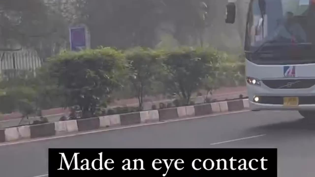 Virat Kohli eye contact
