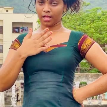 Hot sexy babes sexy dance